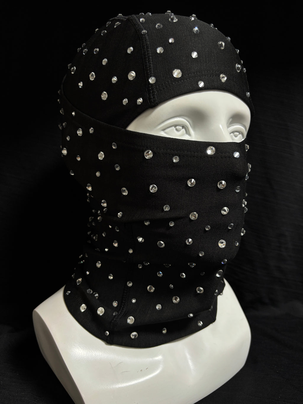 Black fully handcrafted diamond-studded collar