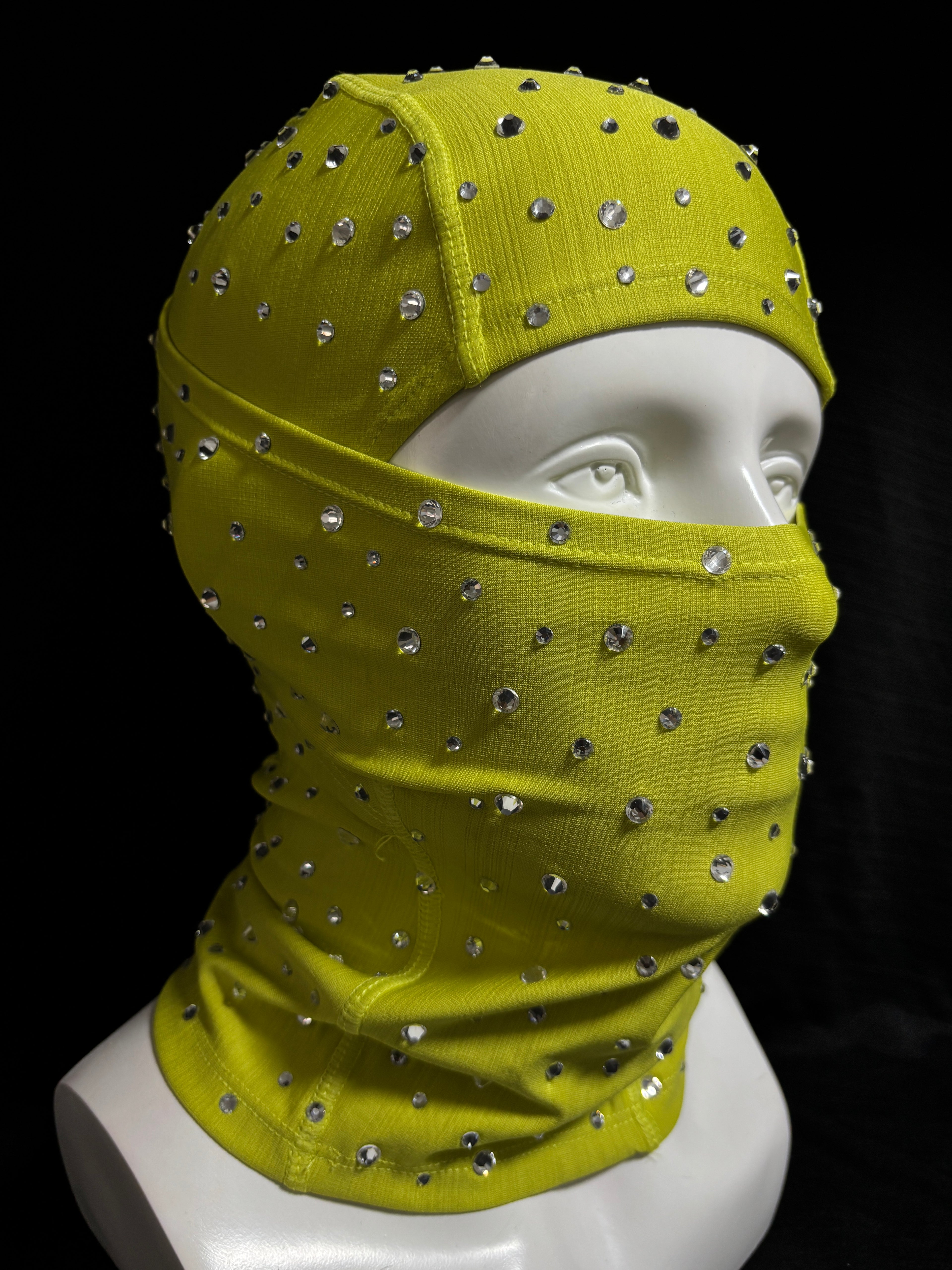 Green handcrafted diamond-stamped head cover